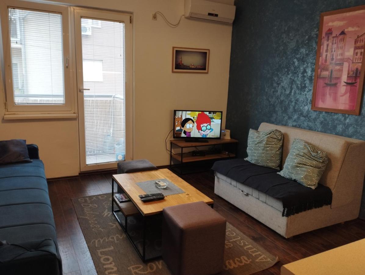 Apartman Tatjana Újvidék Kültér fotó